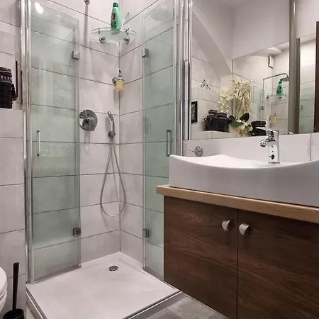 Apartament Q Apart Zachodnia - 3 Pokoje, Parking, Netflix