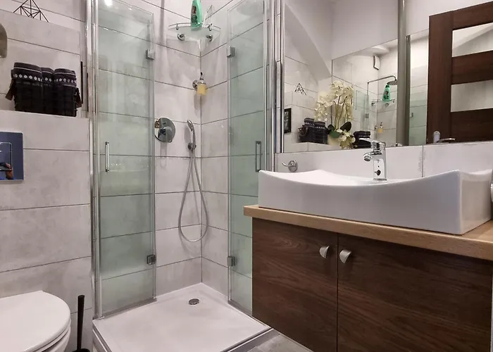 شقة Q Apart Zachodnia - Trzy Pokoje, Manufaktura, Parking, Fv